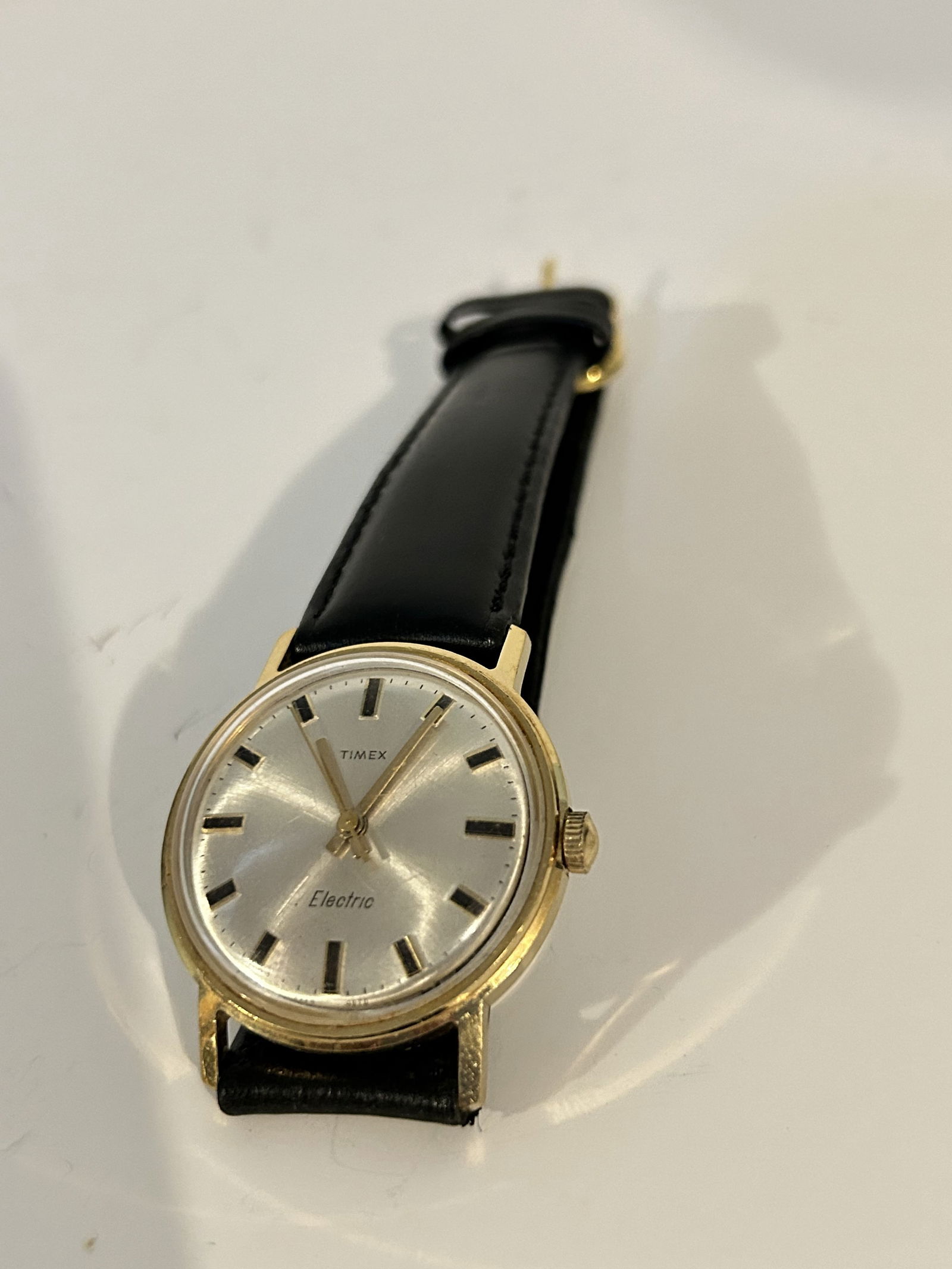 Vintage 1970 Timex Electric 9417-4070 Quartz Watch: Vintage 1970 Timex Electric 9417-4070 Quartz Watch Please view all photos as they are part of the description and condition of this Item, Feel free to contact me with questions or picture requests! Us