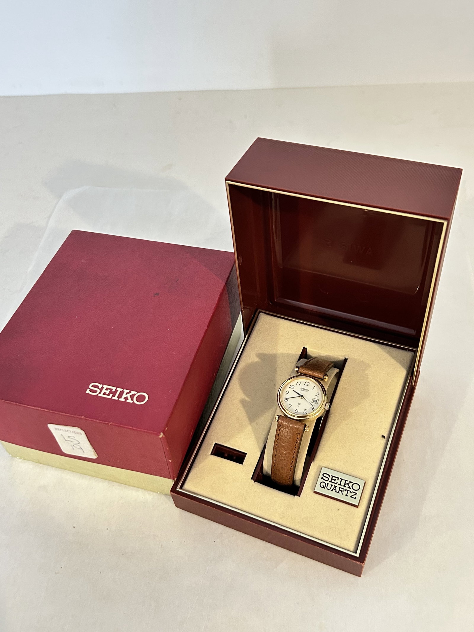 Beautiful Woman’s Seiko Quartz Watch Vintage 2625 (1 of 8)