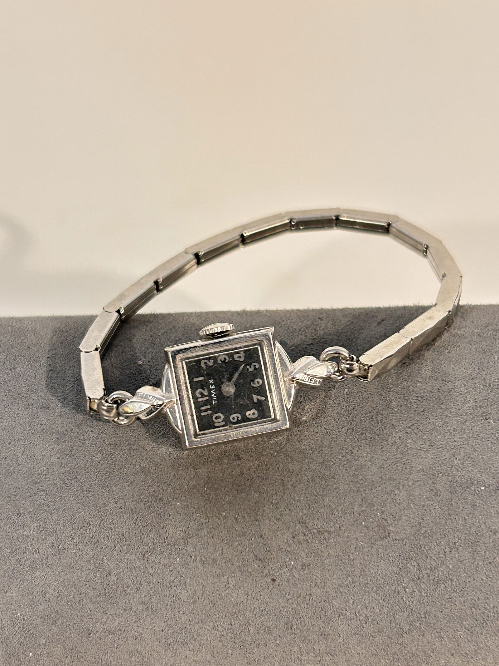 Vintage old timex mech working Watch (1 of 4)