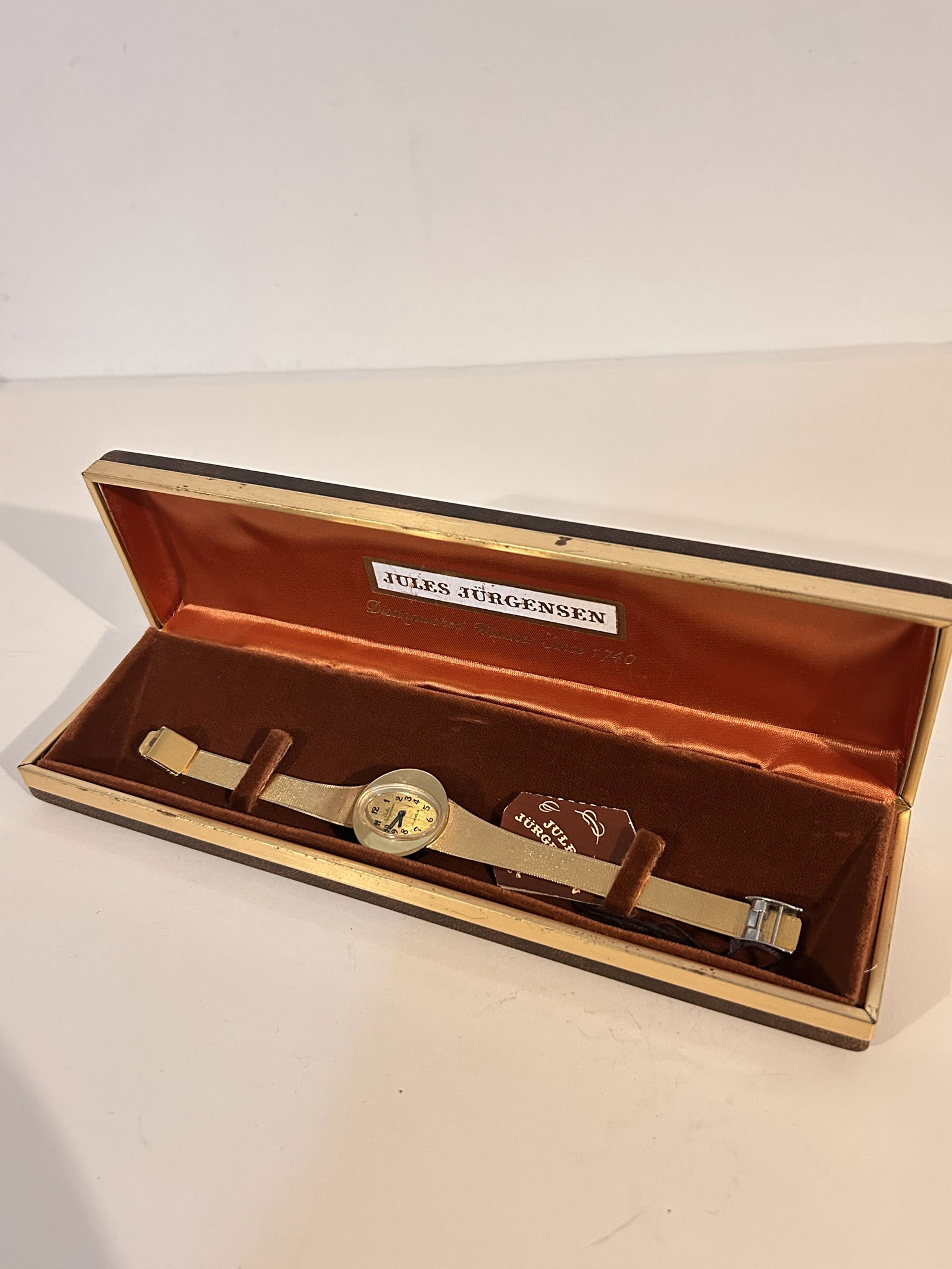 Vintage Jules Jurgensen Gold Tone Quartz Analog Watch New: Vintage Jules Jurgensen Gold Tone Quartz Analog Watch New Please view all photos as they are part of the description and condition of this Item, Feel free to contact me with questions or picture reque