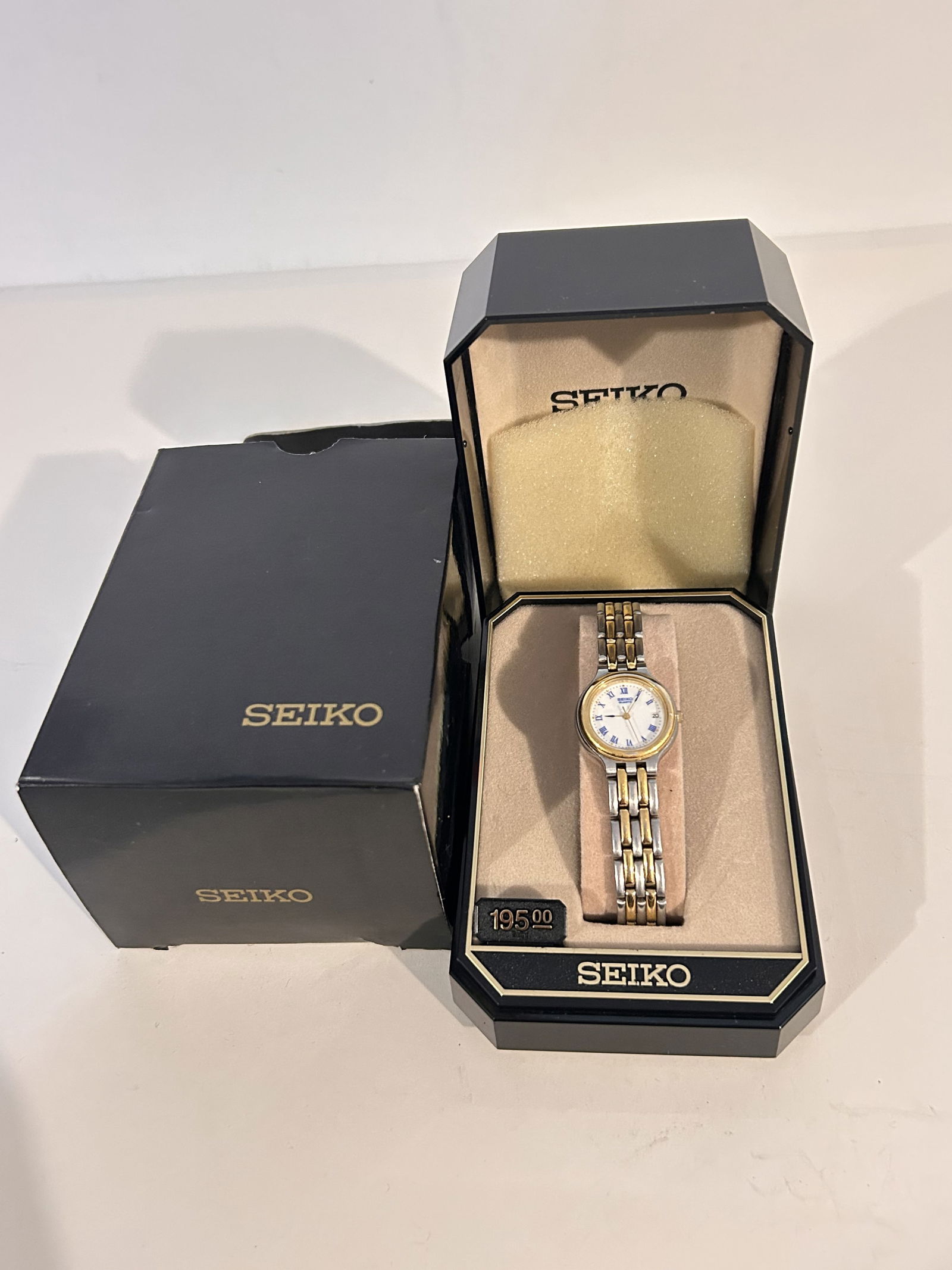 VTG Seiko Quartz Watch 7N82 Women Dual Tone Roman Date Analog working (1 of 8)