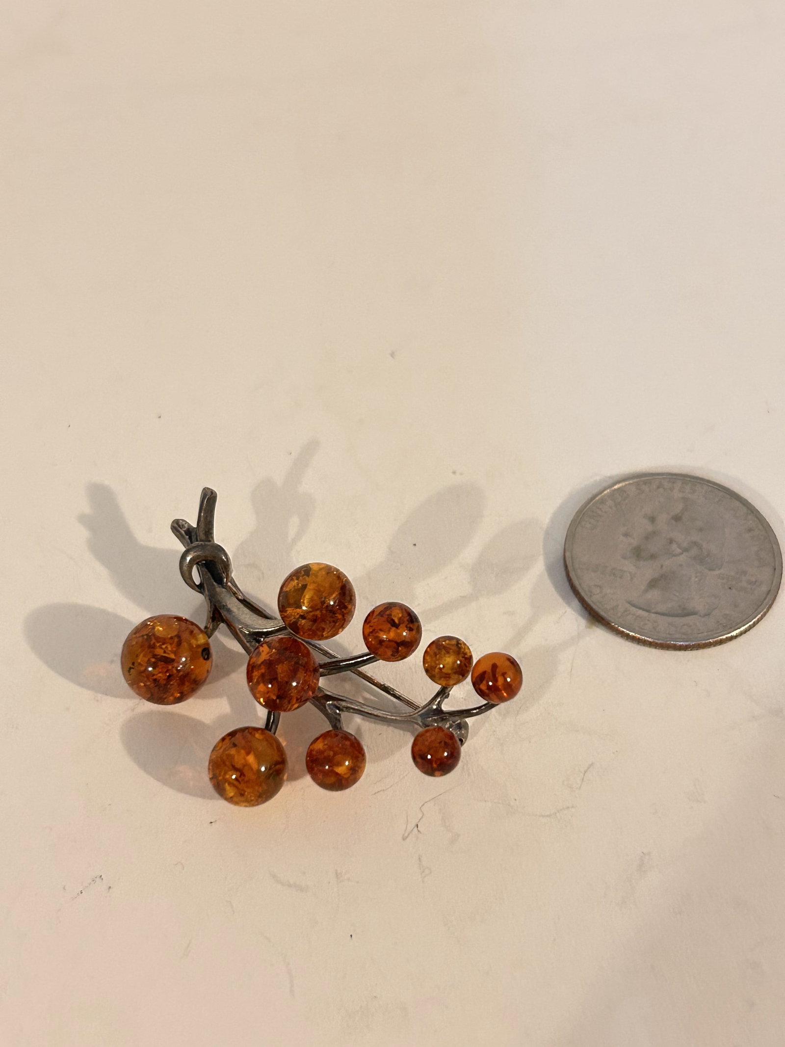 Vintage Sterling Silver Amber floral Brooch: Vintage Sterling Silver Amber floral Brooch Please view all photos as they are part of the description and condition of this Item, Feel free to contact me with questions or picture requests! Used Item