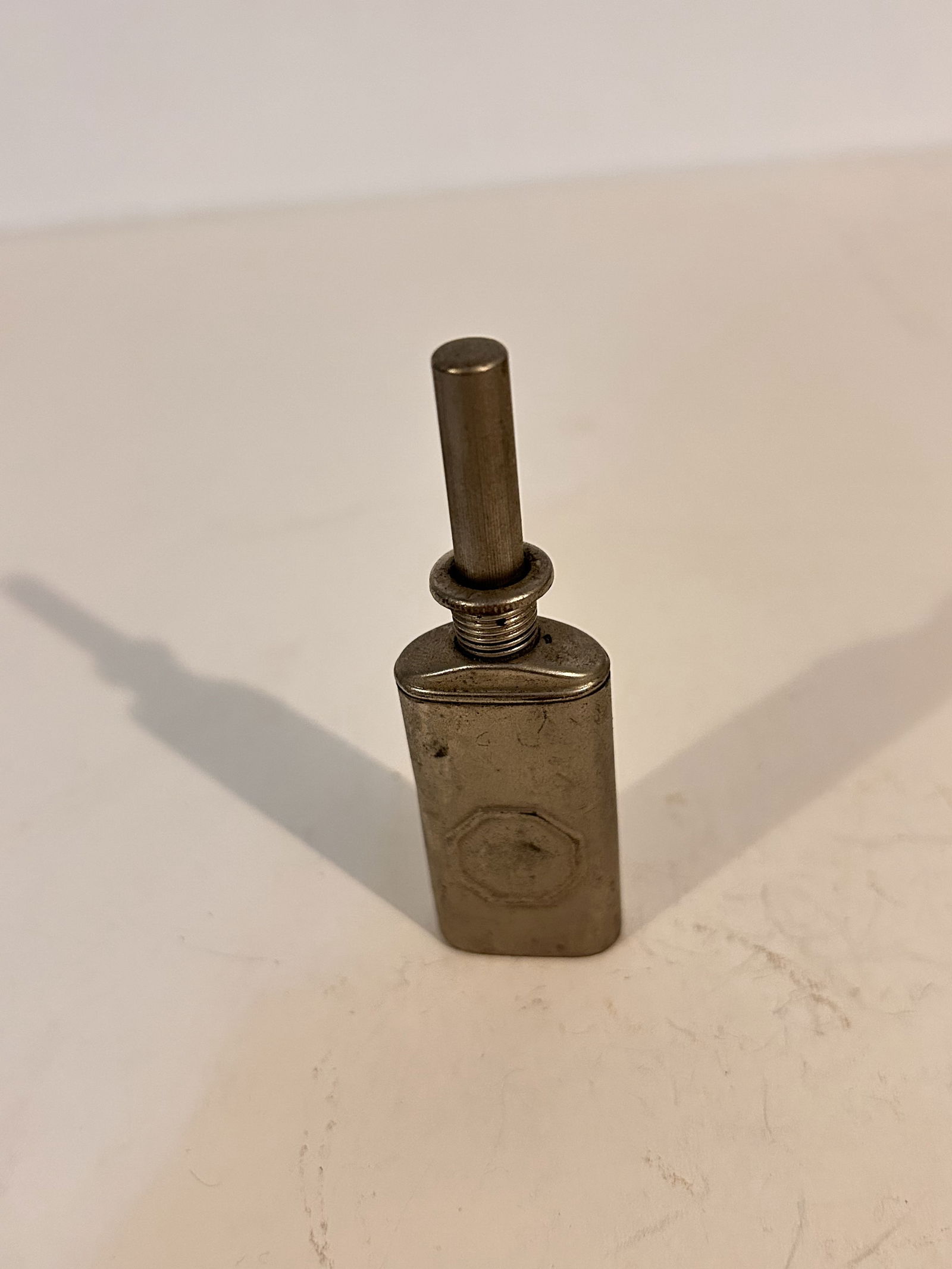 Vintage Thumb Press Handy Oiler Can Mini Oil Can Made In USA (1 of 4)