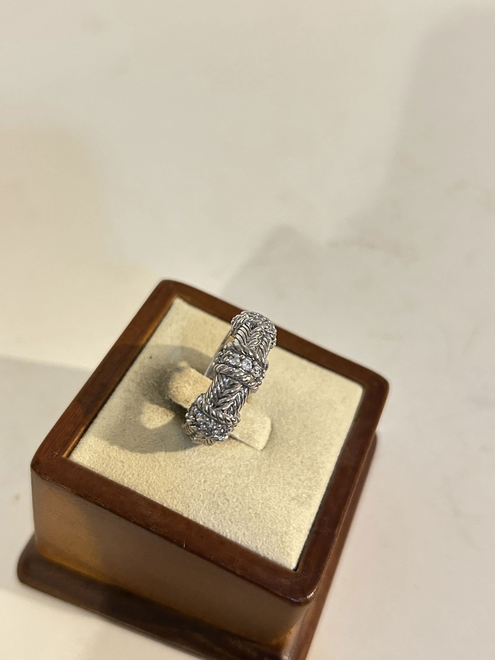 Vintage Sterling Silver Judith Ripka Ring sz 7 (1 of 5)