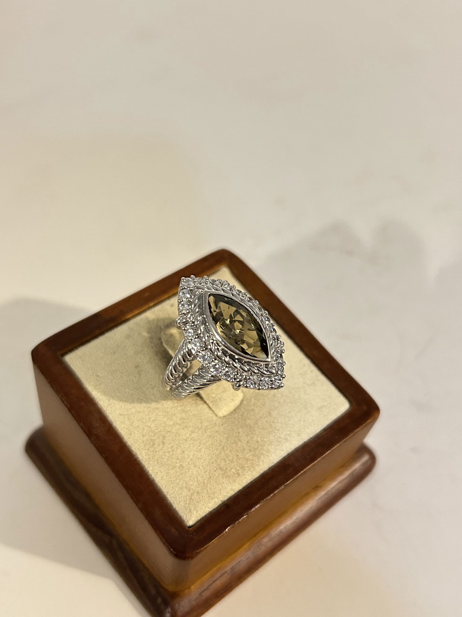 Vintage Sterling Silver Judith Ripka Ring sz 7 (1 of 6)