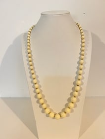 Vintage  Beaded white Necklace Sz 23"