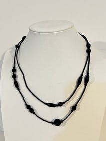 Vintage  onyz beaded Necklace Sz 36"