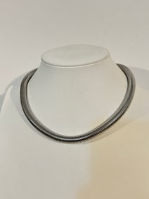 Vintage Monet choker Necklace Sz 14"