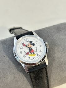 Vintage Bradley Mickey Mouse Walt Disney Swiss Made Mechanical Wristwatch Watch works great!!!