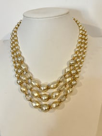 Vintage japan white beaded Necklace Sz 15"