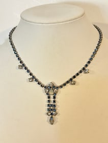 Vintage rhinestone opal elegant Necklace Sz 12"