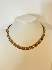 Vintage gold tone monet choker Necklace Sz 14"