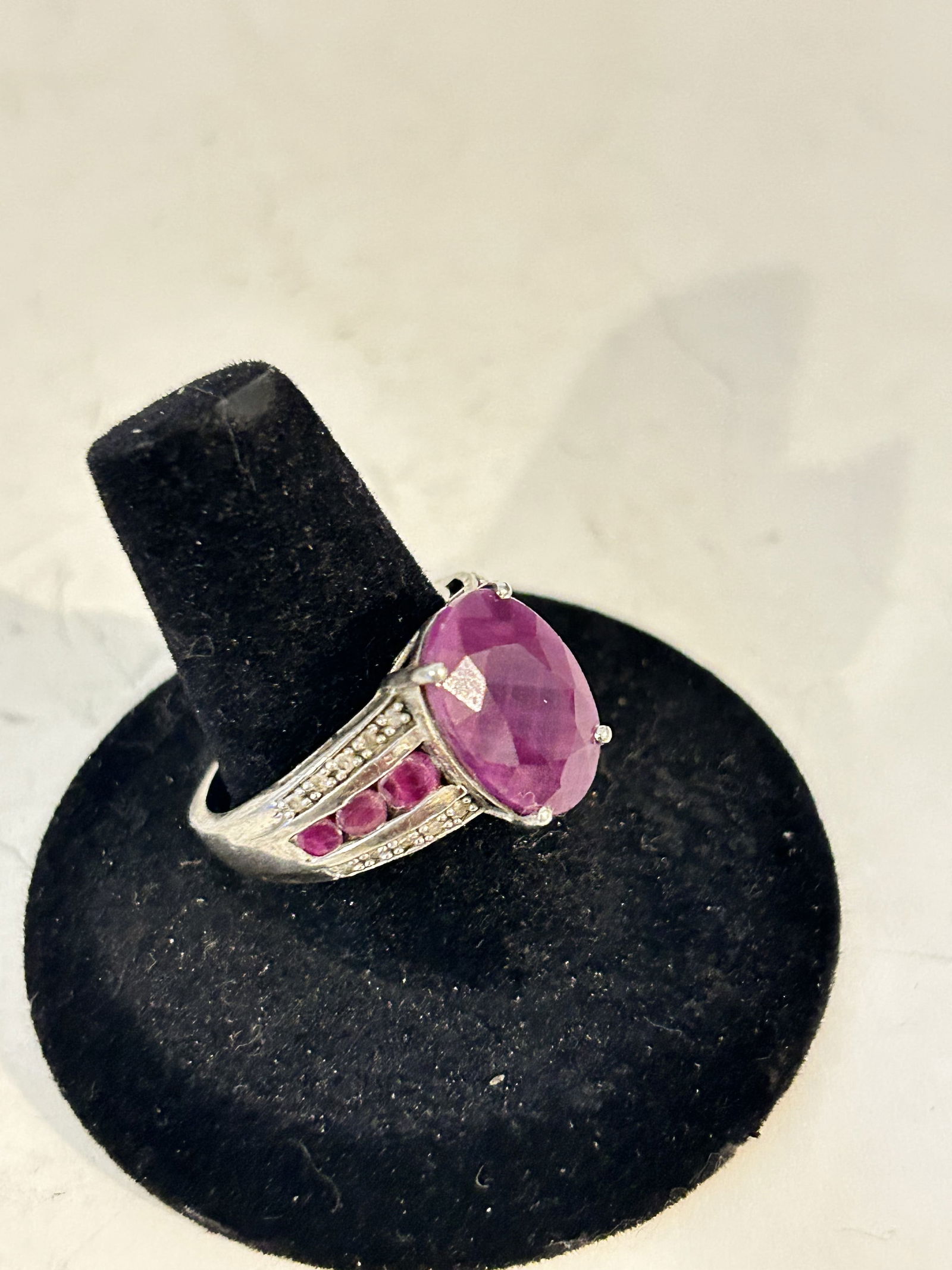 Vintage Sterling Silver ruby red gemstone 20 moissanite stones Ring sz 9 (1 of 6)