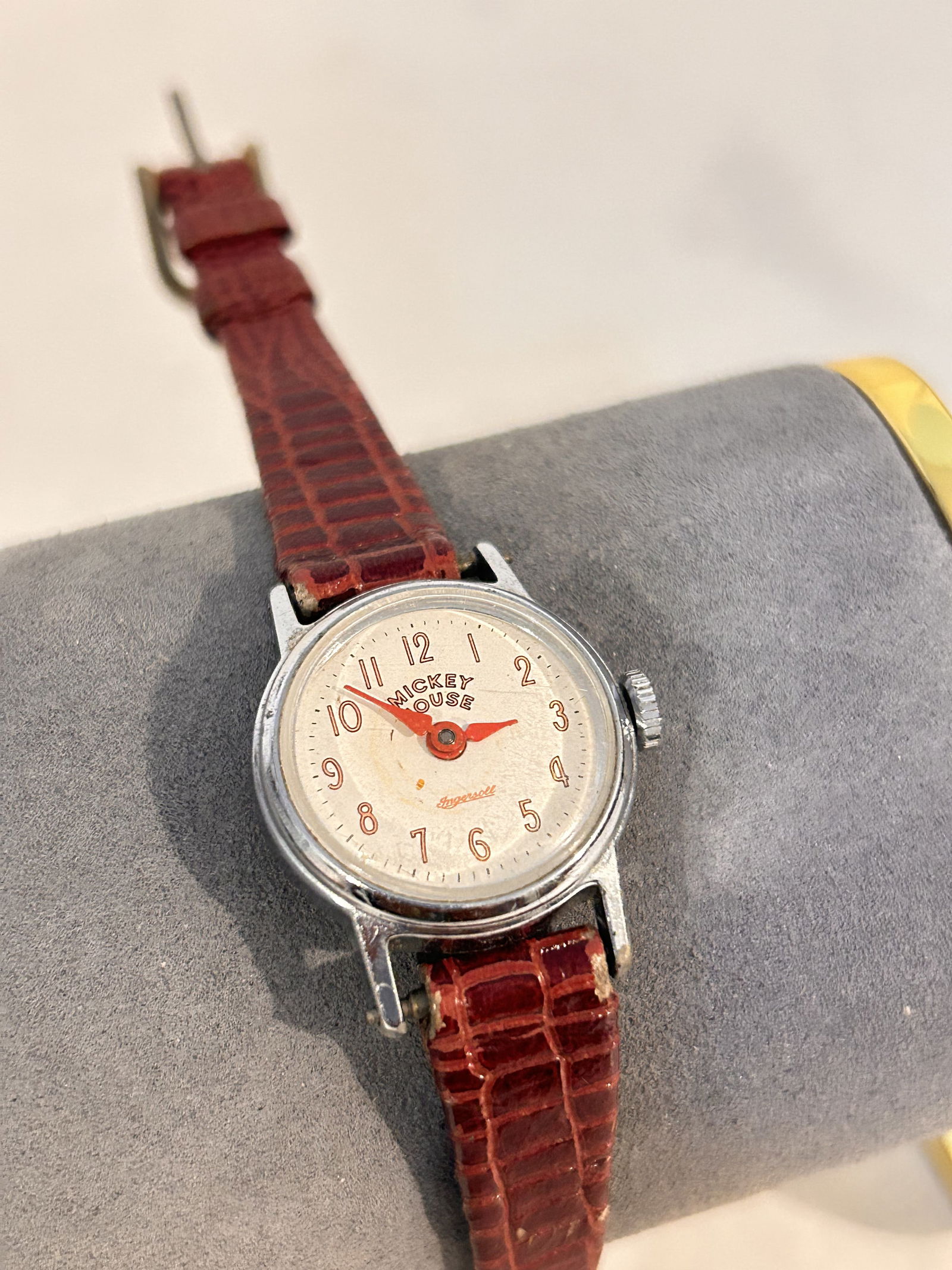 Vintage Mickey Mouse Ingersoll 1960s watch Wind Up Works great!!! (1 of 5)