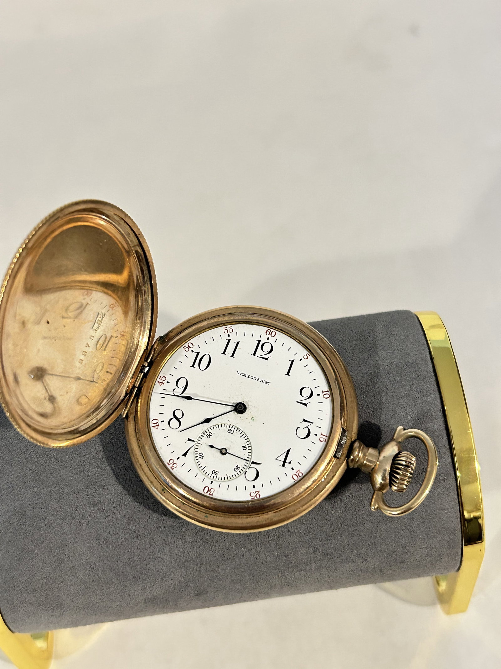 Vintage Gold Filled American Waltham 15 Jewels Size 18 Pocket Watch works great!!! Missing the glass (1 of 5)