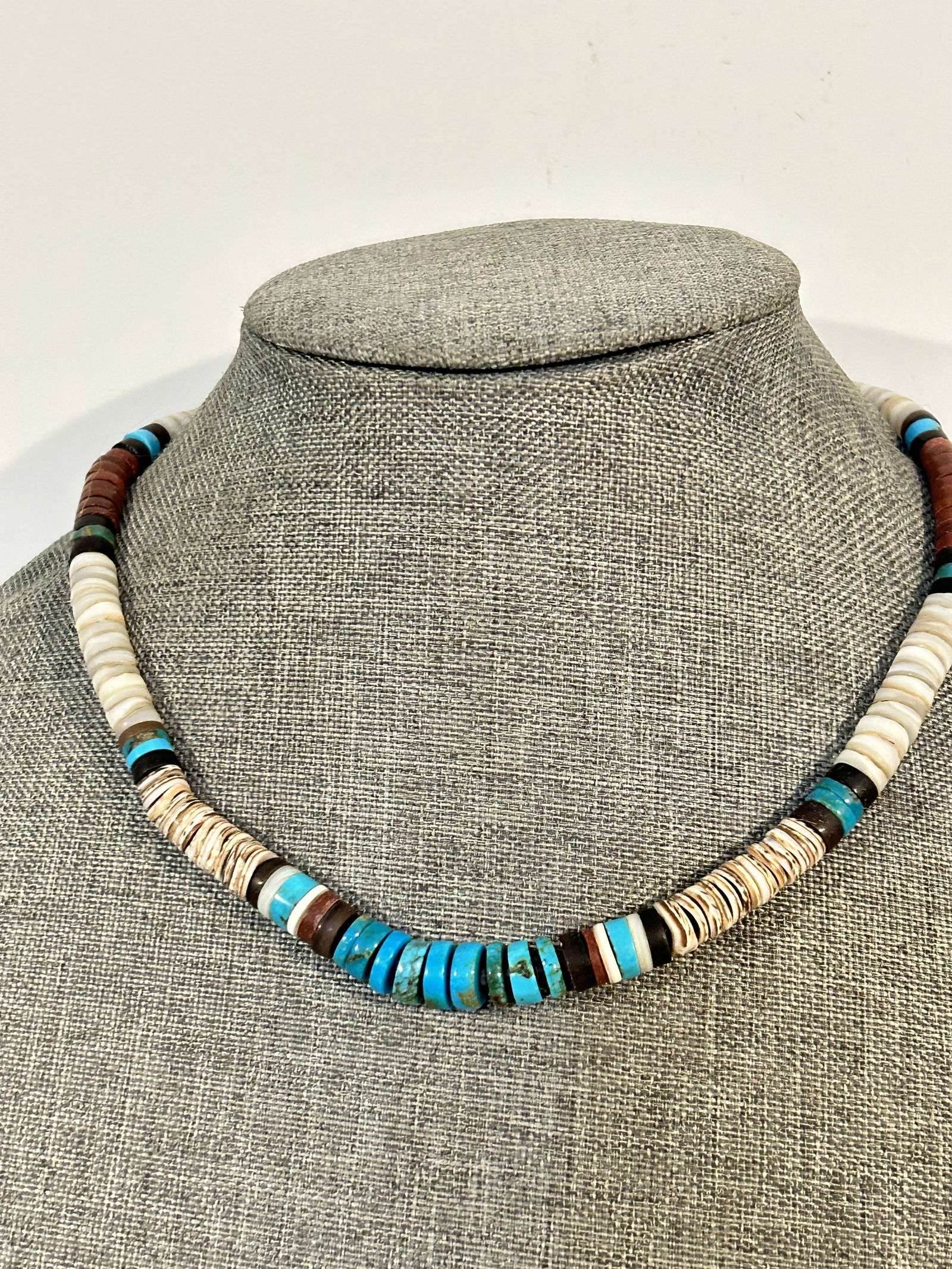 Vintage Santo Domingo Sterling Silver & Turquoise Heishi Seashell multi gem stone Necklace 16" (1 of 5)