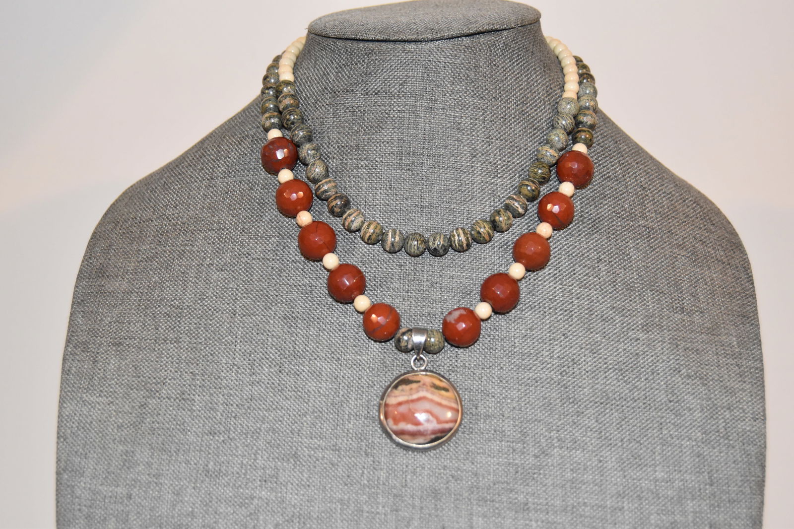 Vintage Sterling Silver red jasper double beaded Necklace pendant 15" (1 of 4)