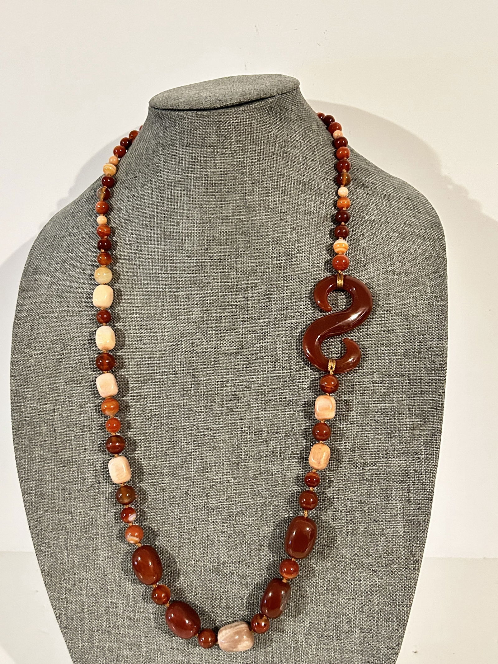 HSN Red and Pink Coral Beaded Statement Necklace 30" (1 of 6)