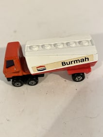 Vintage Match box car FREEWAY GAS TANKER #63