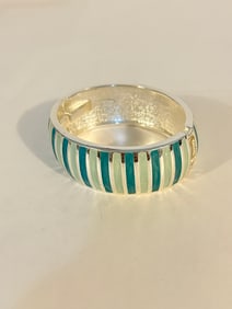 Vintage beautiful green enameled hinged Bracelet Sz 7