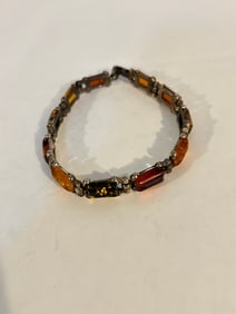 Vintage multi color aber Bracelet Sz 7