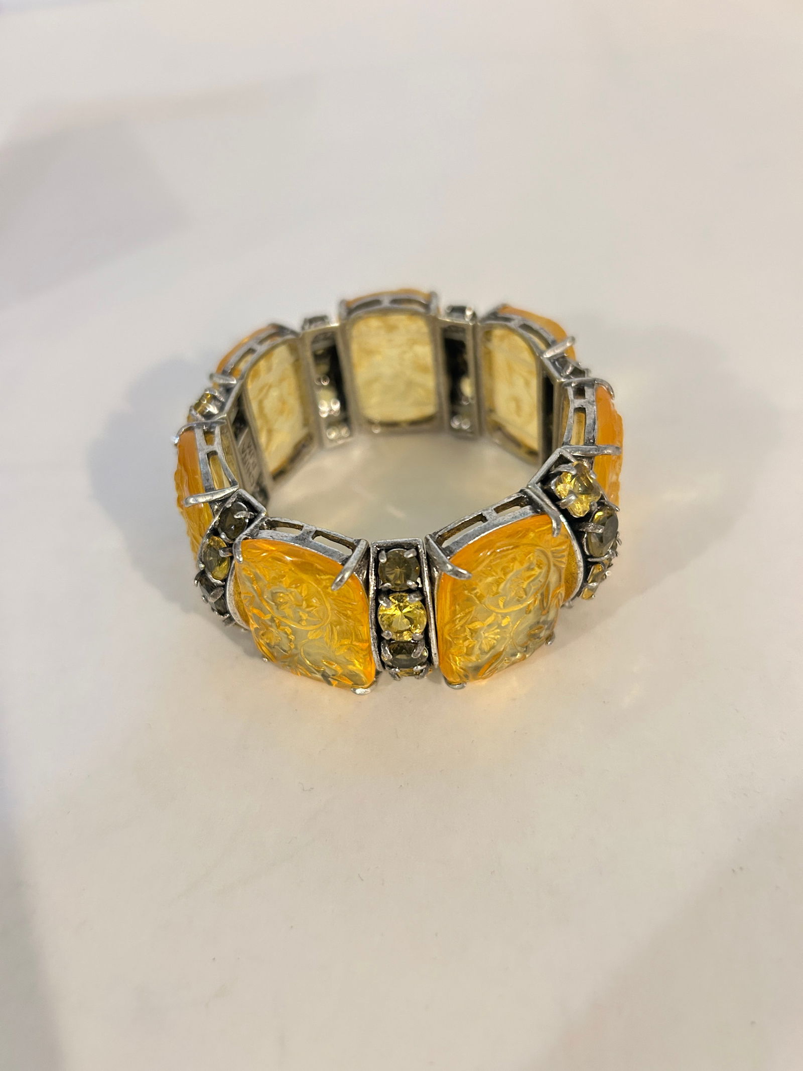 Vintage Lucite Bracelet Signed PJM stretch: Vintage Lucite Bracelet Signed PJM stretch Please view all photos as they are part of the description and condition of this Item, Feel free to contact me with questions or picture requests! Used Item