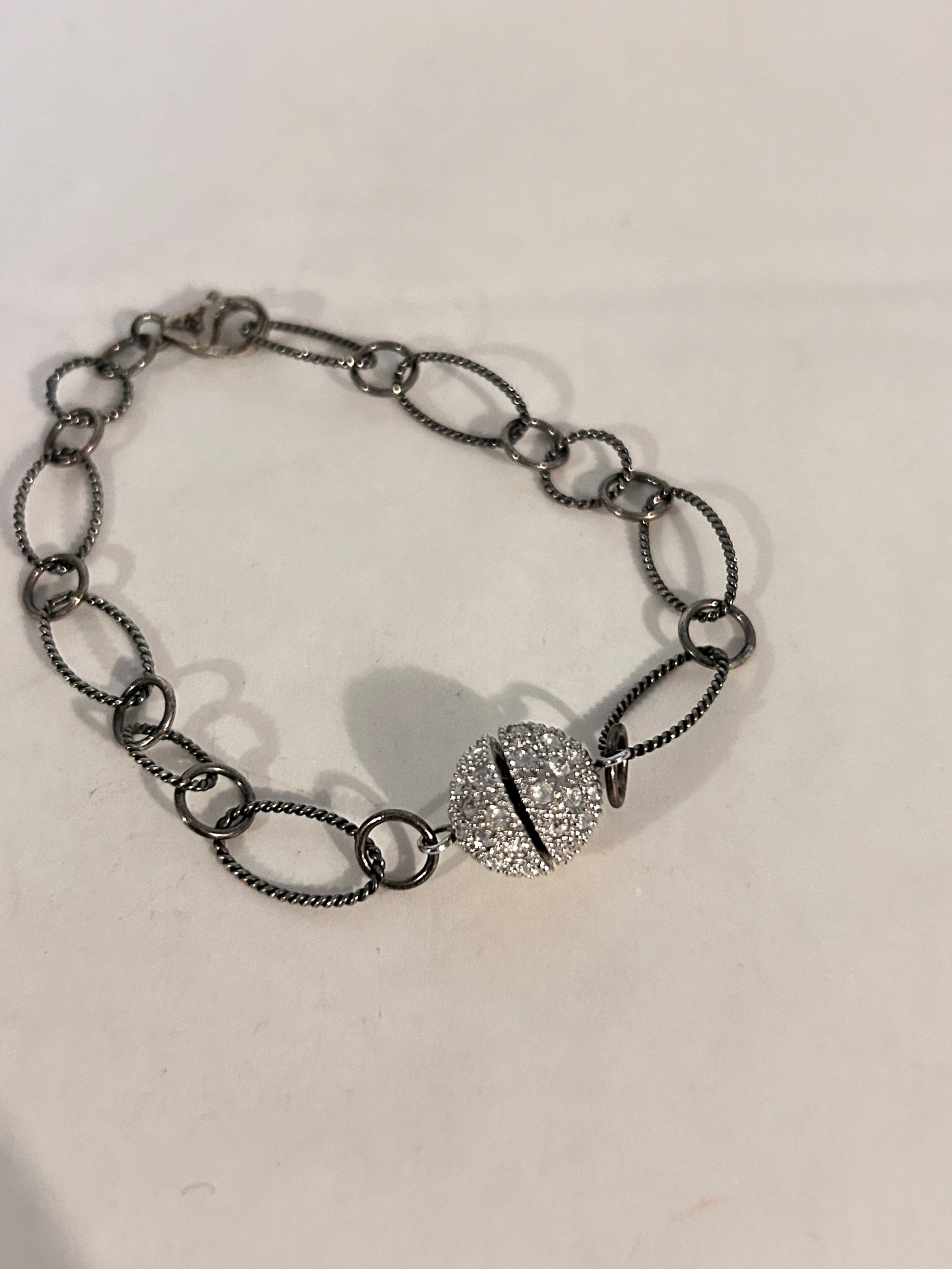 Vintage Sterling Silver rhinestone ball Bracelet Sz 7: Vintage Sterling Silver rhinestone ball Bracelet Sz 7 Please view all photos as they are part of the description and condition of this Item, Feel free to contact me with questions or picture requests!