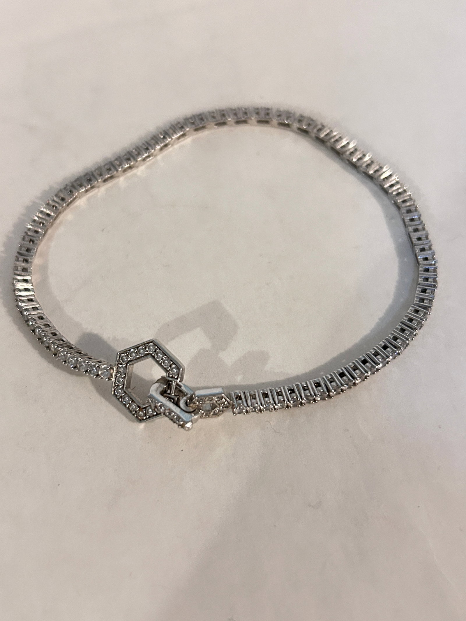 Vintage Sterling Silver 925 Tennis Bracelet Crystal PAJ Sz 8: Vintage Sterling Silver 925 Tennis Bracelet Crystal PAJ Sz 8 Please view all photos as they are part of the description and condition of this Item, Feel free to contact me with questions or picture re