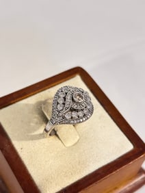 Vintage Sterling Silver Moissanite Ring sz 7