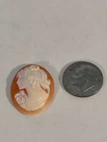 Vintage Cameo Shell
