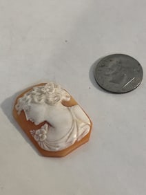 Vintage Cameo Shell