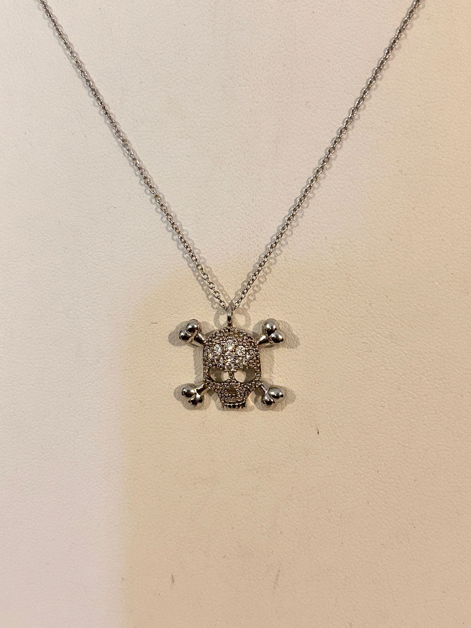 Vintage Sterling Silver danger warning skull pendant Necklace Sz 19" (1 of 5)