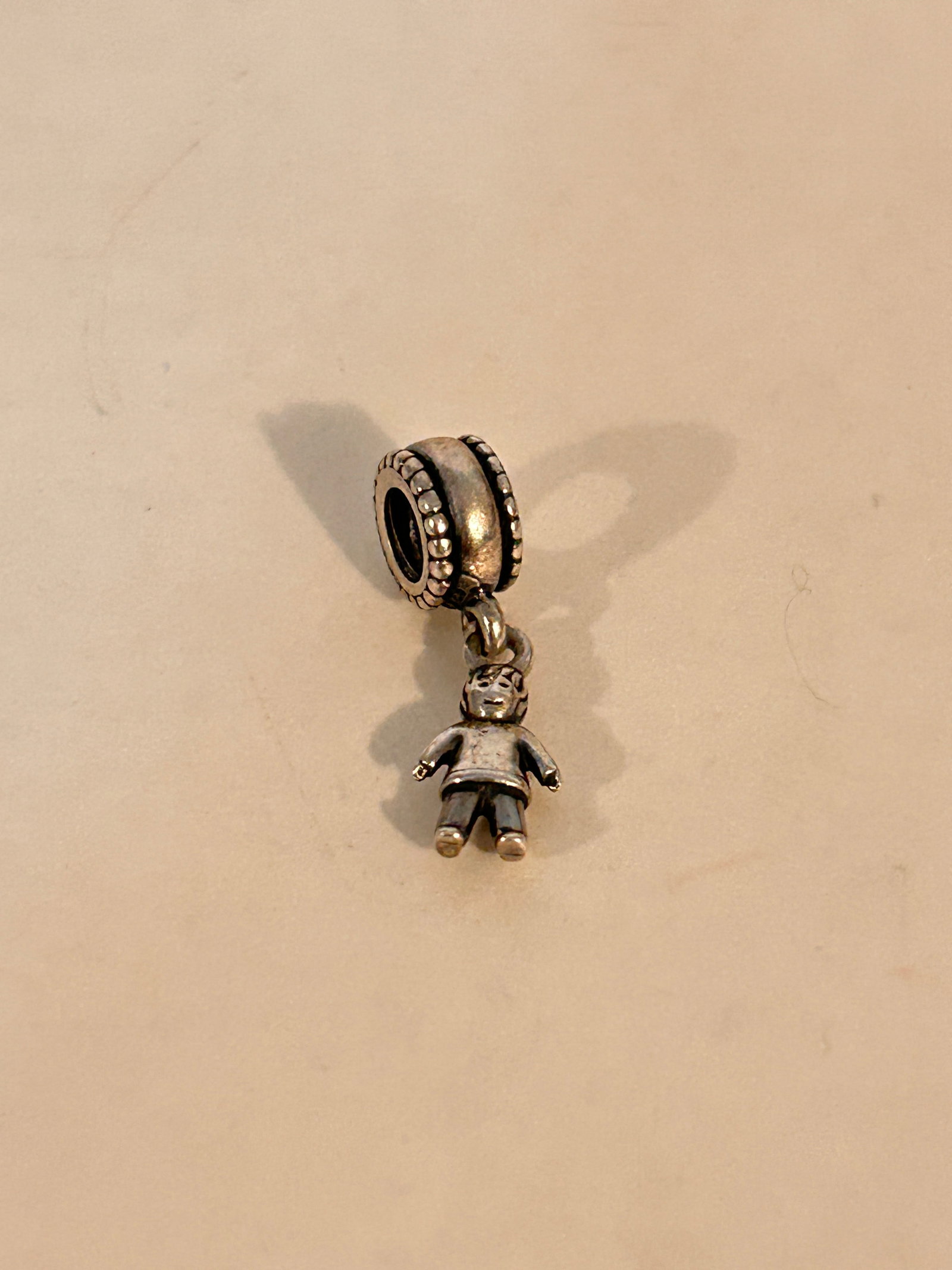 Vintage Sterling Silver Pandora Charm: Vintage Sterling Silver Pandora Charm Please view all photos as they are part of the description and condition of this Item, Feel free to contact me with questions or picture requests! Used Item AS IS