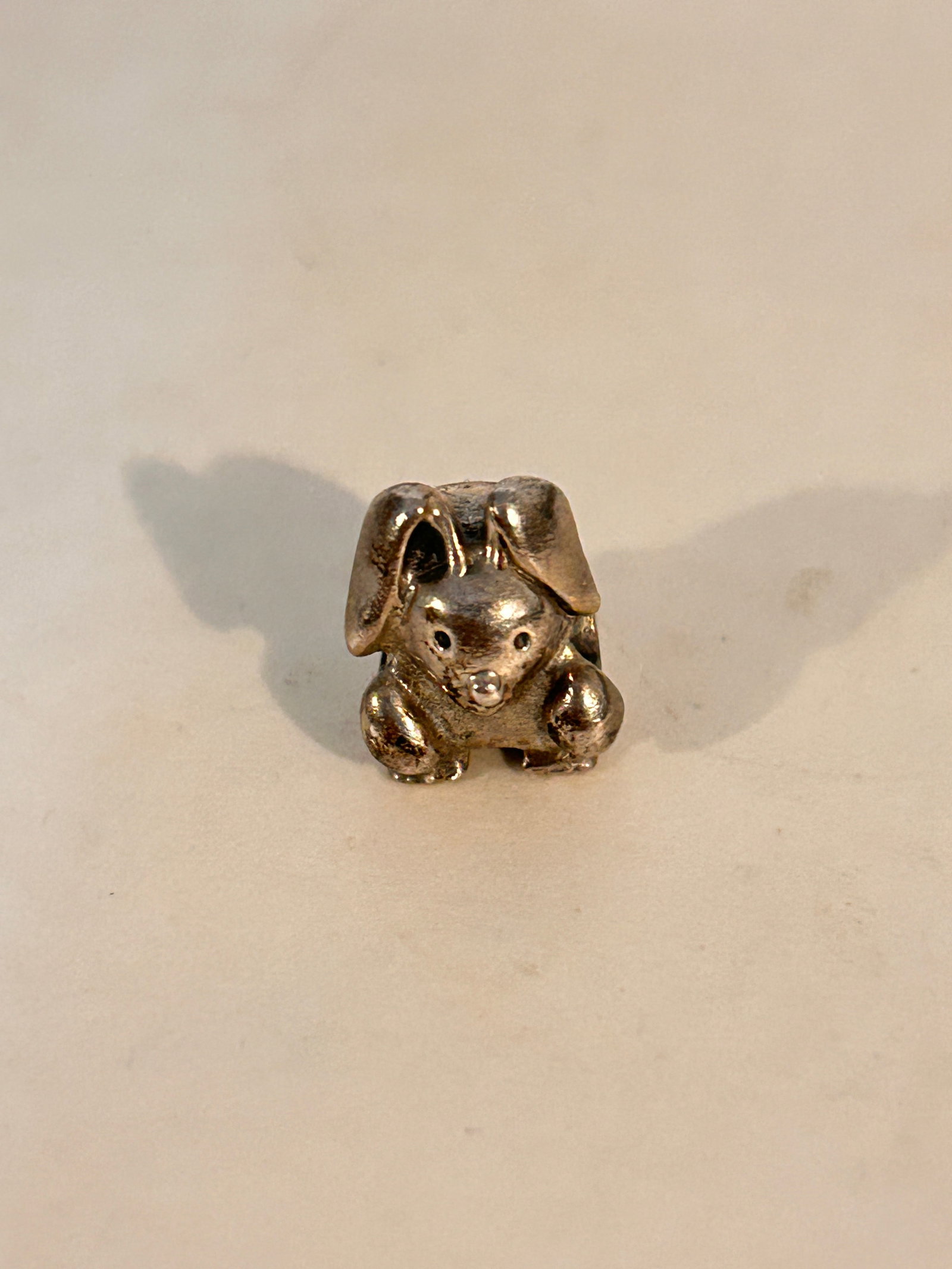 Vintage Sterling Silver Pandora Charm: Vintage Sterling Silver Pandora Charm Please view all photos as they are part of the description and condition of this Item, Feel free to contact me with questions or picture requests! Used Item AS IS