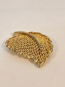 Vintage monet gold tone leaf Brooch