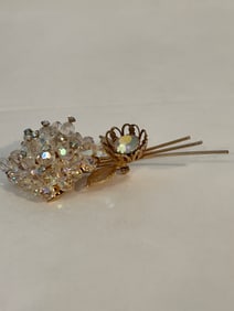 Vintage rhinestone high end flower Brooch