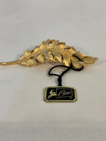 Vintage CORO 1961 Signed Leaf Brooch new