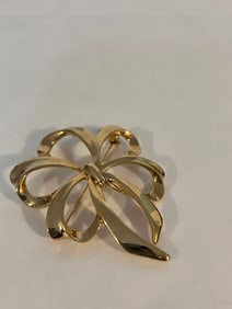 Vintage napier gold tone bow Brooch