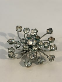 Vintage rhinestone Brooch