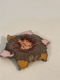 Vintage cloisonne enamel floral flower brooch