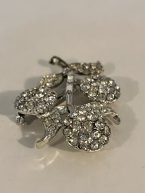 Vintage rhinestone floral flower Brooch