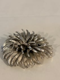 Vintage Monet flower silver tone Brooch