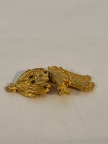 Vintage gold tone raggedy Brooch