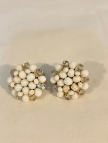 Vintage Japan clip on Earrings