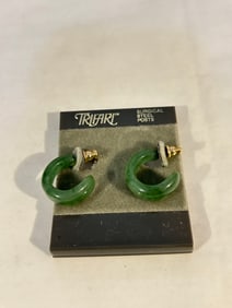 Vintage Trifari jade Earrings