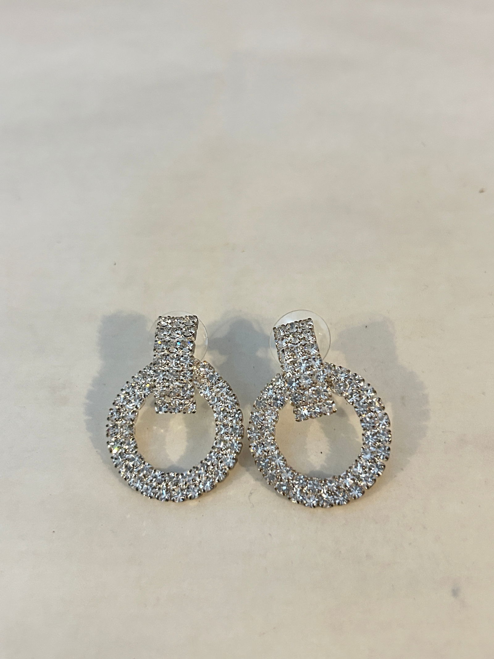 Vintage Elegant Rhinestone Earrings (1 of 4)