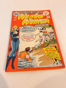 Vintage Comic Book Wonder Woman # 216
