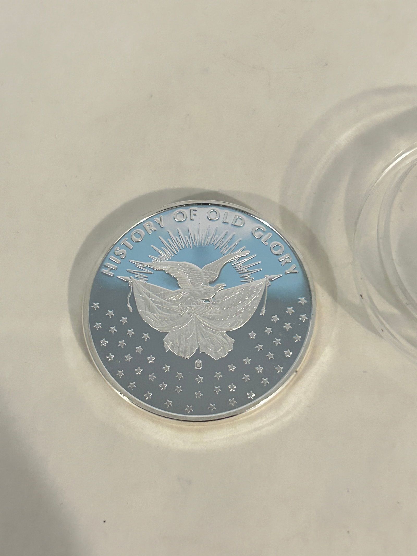 Vintage Medallion1777 USA History of Silver Glory Commemorative Betsy Ross Flag Coin (1 of 4)