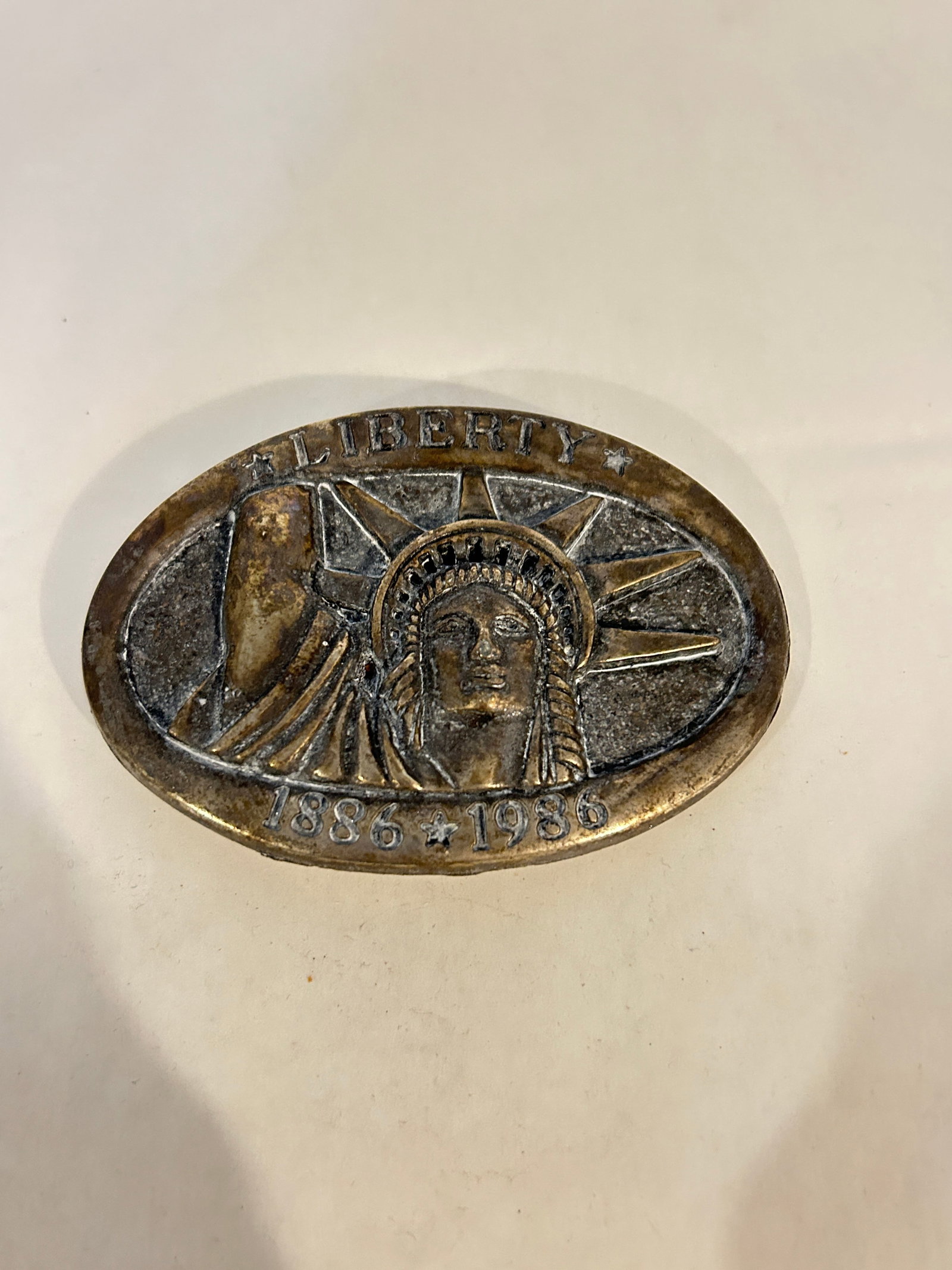 Vintage Liberty Brass Belt Buckle: Vintage Liberty Brass Belt Buckle Please view all photos as they are part of the description and condition of this Item, Feel free to contact me with questions or picture requests! Used Item AS IS