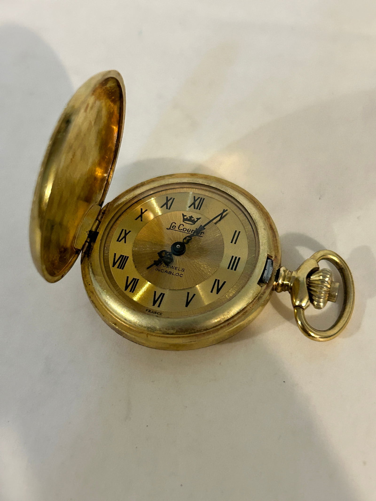 Vintage Le Courier working mech pocket watch (1 of 5)